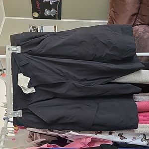 Black size 34 men's Under Armor shorts